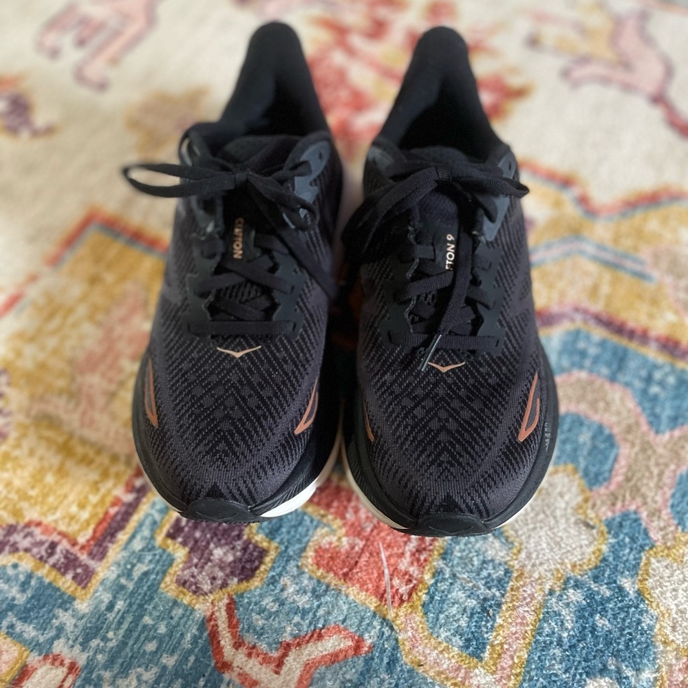 Hoka - Picture 5 of 10